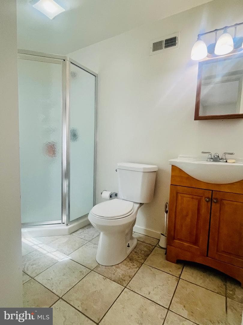 1308 Greenwood photo 19