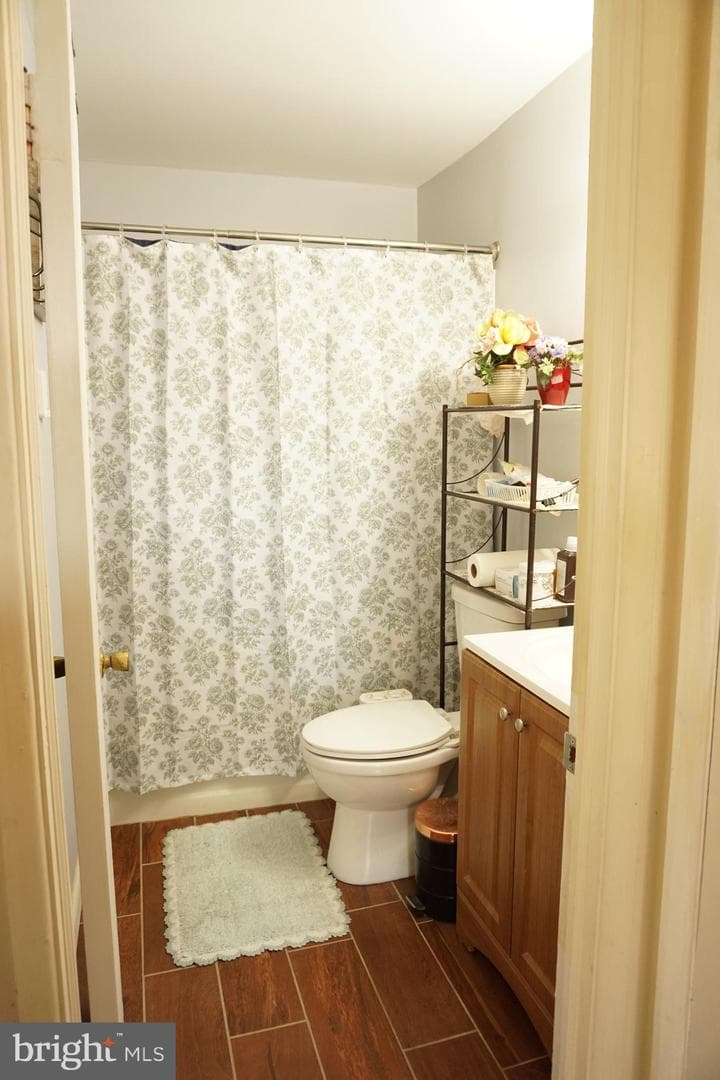 5904 Charnwood Road photo 16