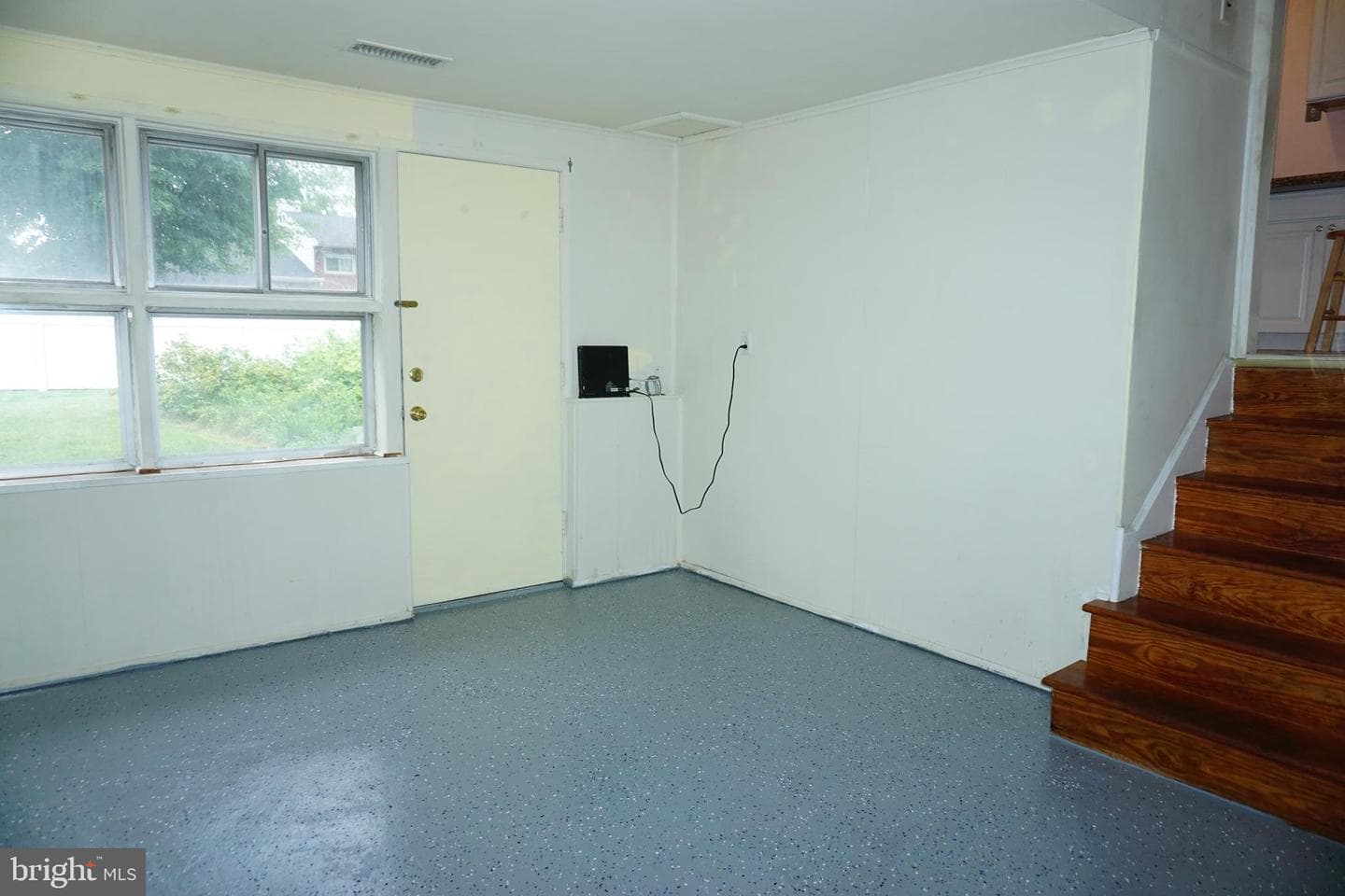 5904 Charnwood Road photo 17
