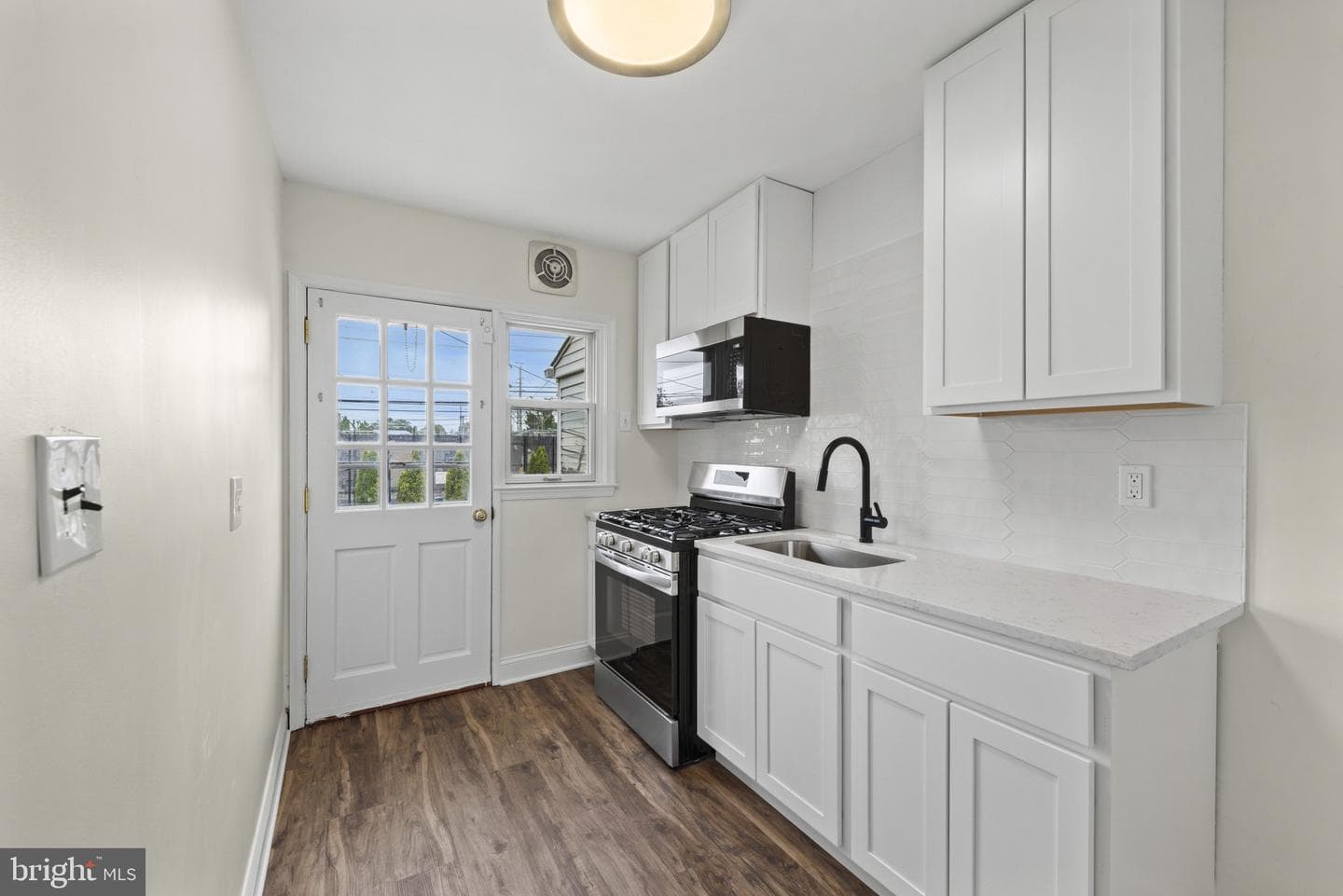 2207 Hawthorne Road photo 12
