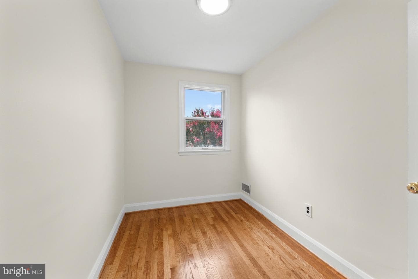 2207 Hawthorne Road photo 20