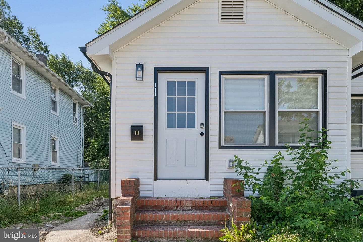 111 Oak Street photo 32