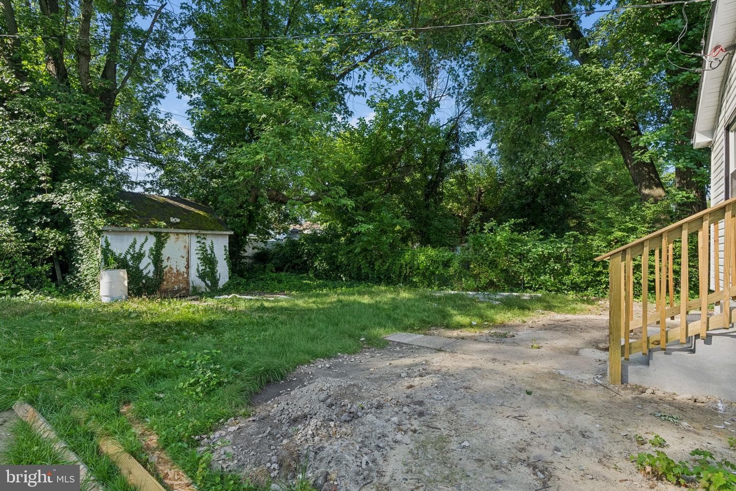 111 Oak Street photo 34