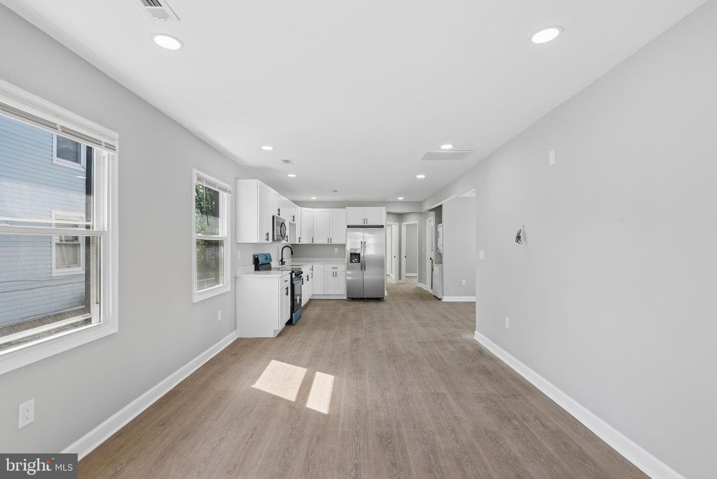 111 Oak Street photo 6