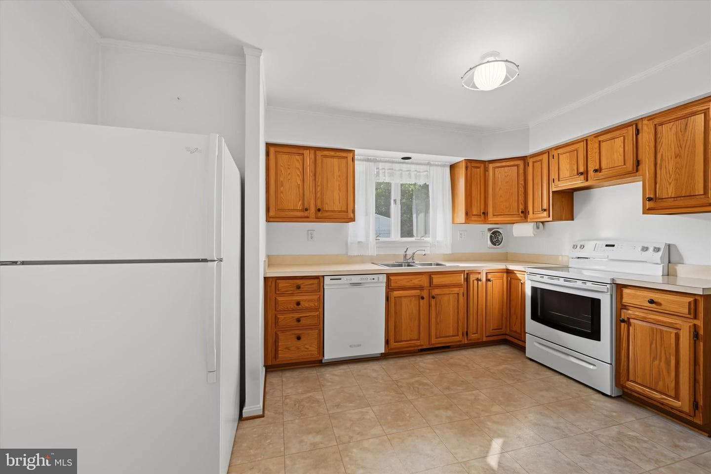 9939 Bird River Road photo 10