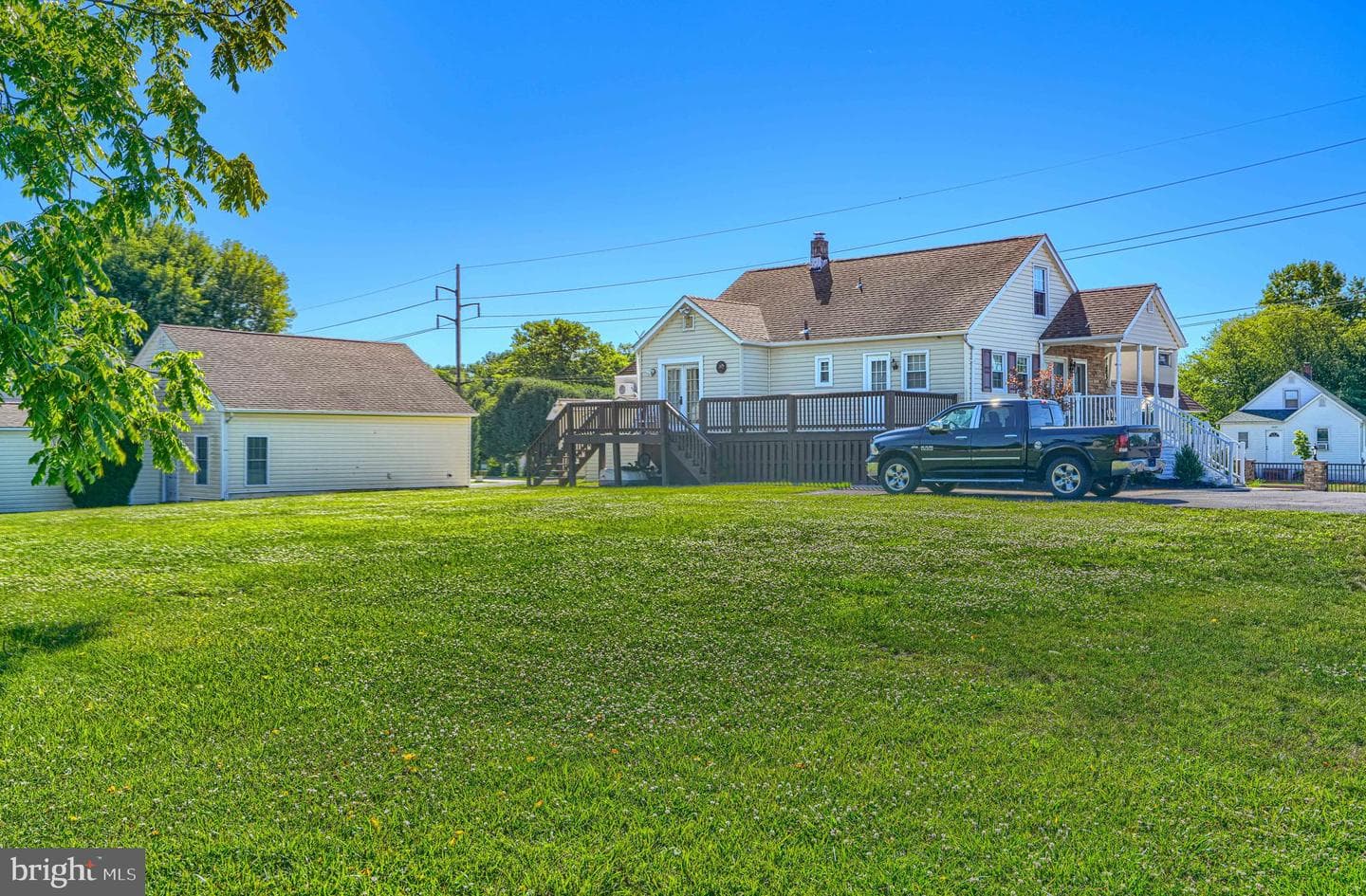 10100 Bird River Rd photo 31