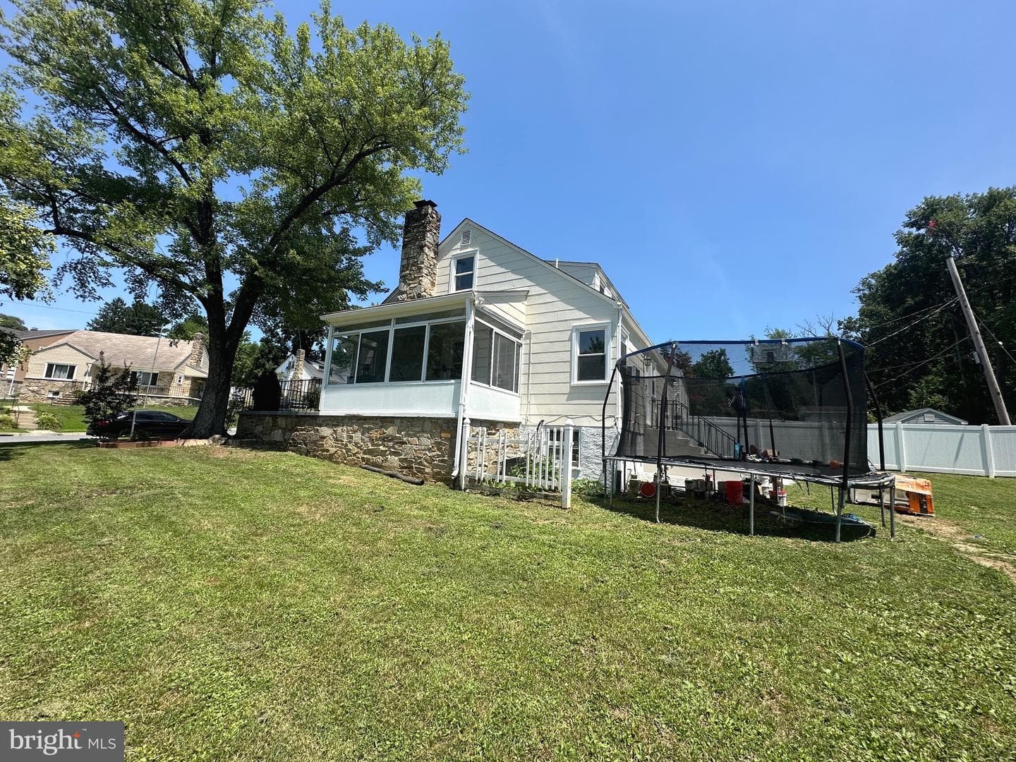 1901 Hillcrest Road photo 10