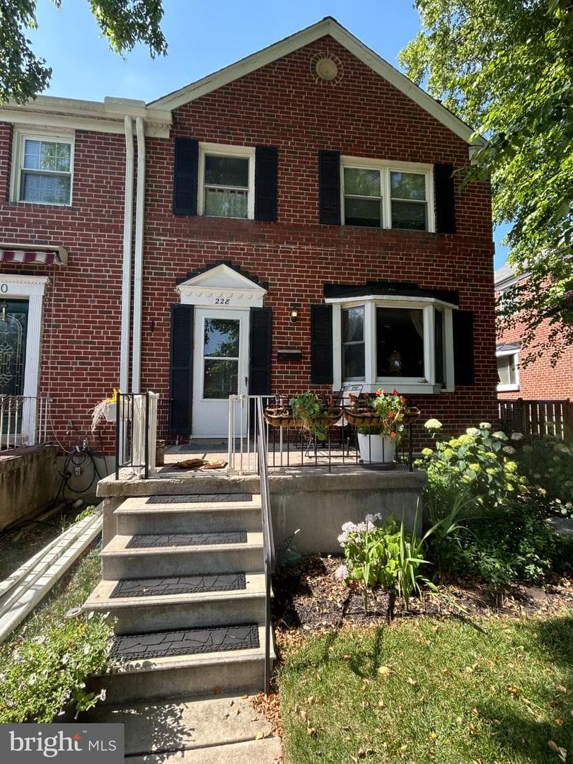 228 Altamont Avenue, Baltimore