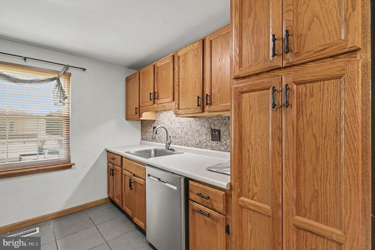 5427 Balistan Road photo 10