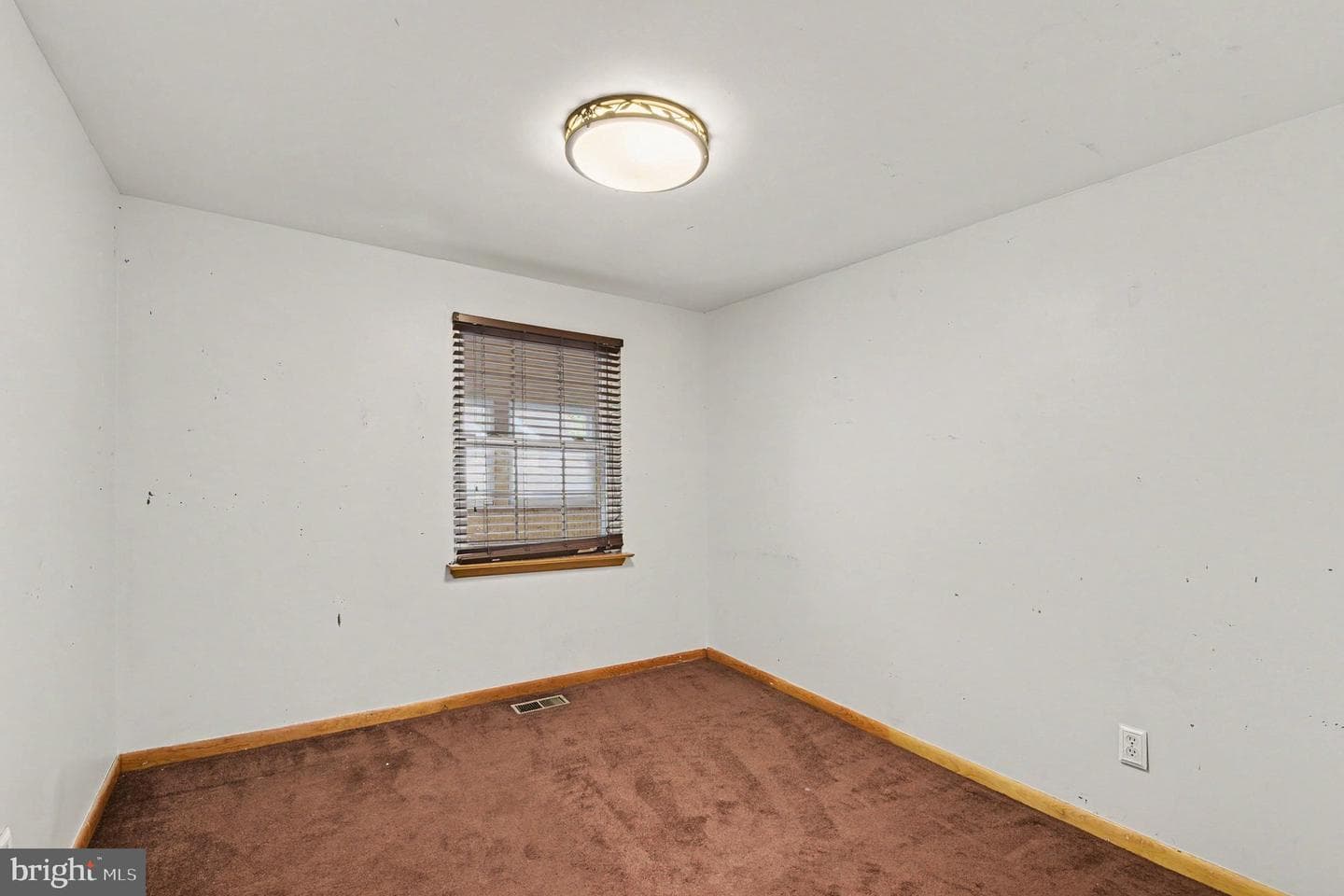 5427 Balistan Road photo 17