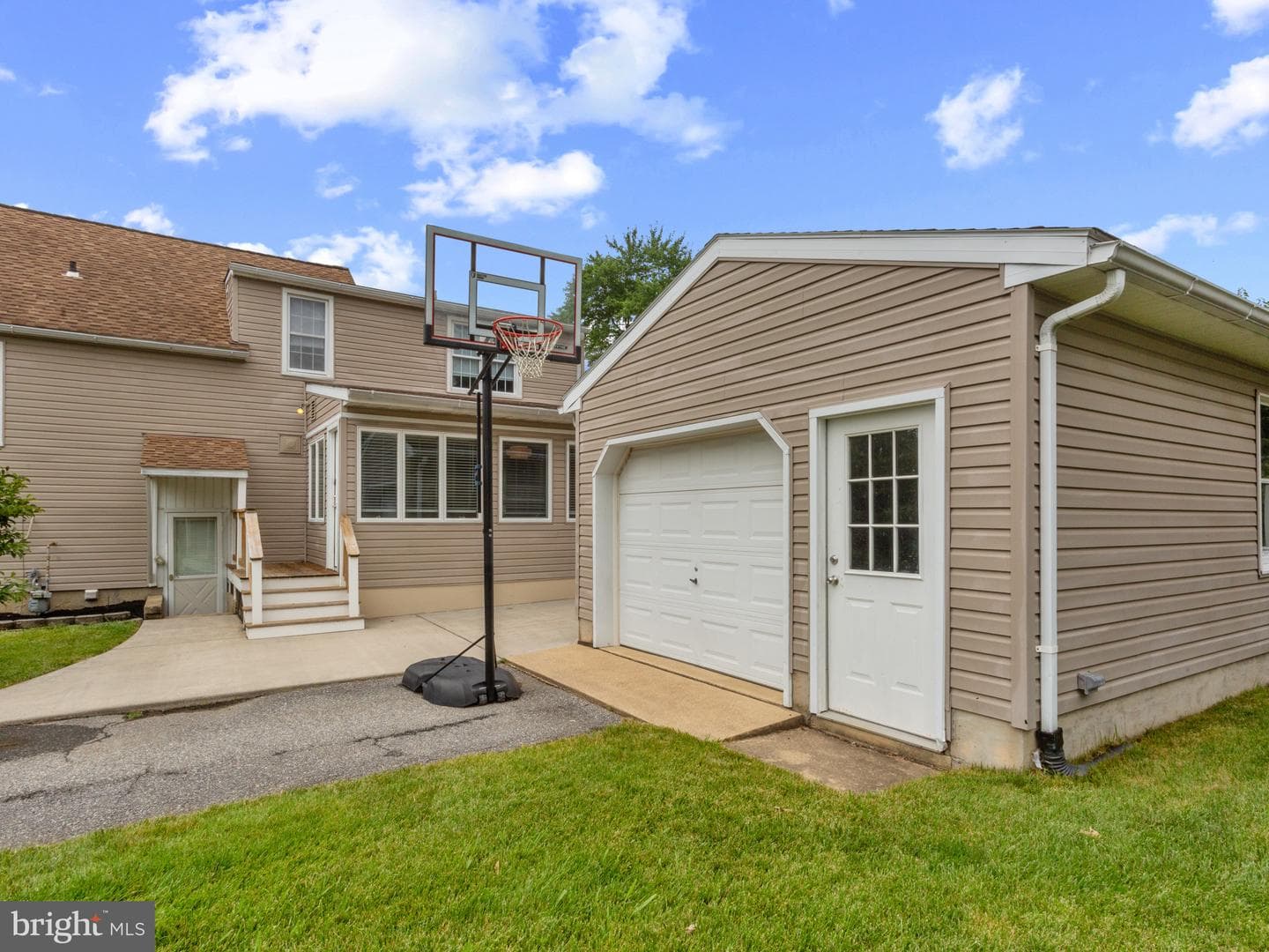 2109 Arlonne Drive photo 35