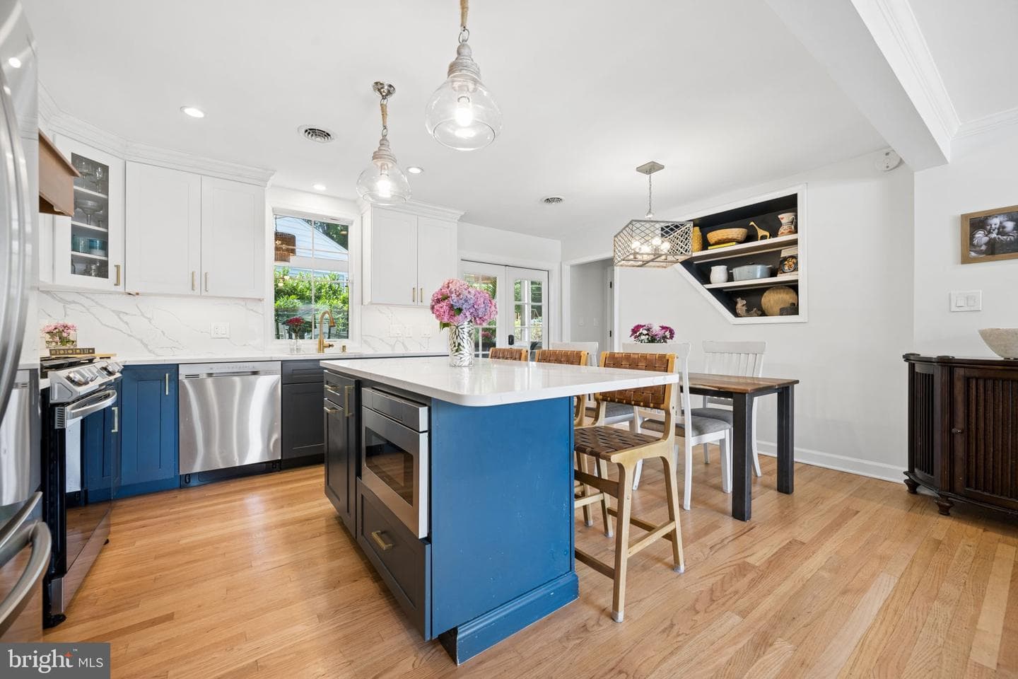 2015 Devere Lane photo 16