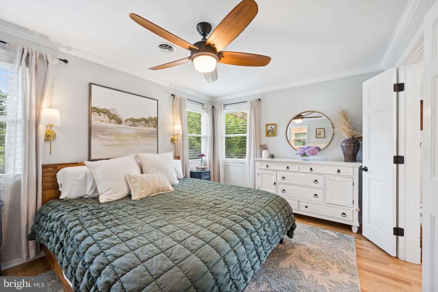 2015 Devere Lane photo 33