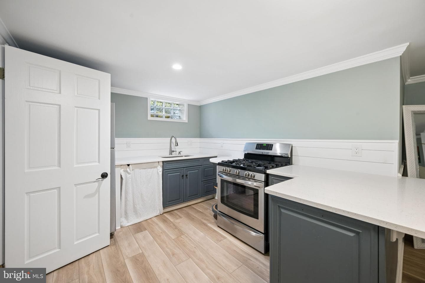 2015 Devere Lane photo 57
