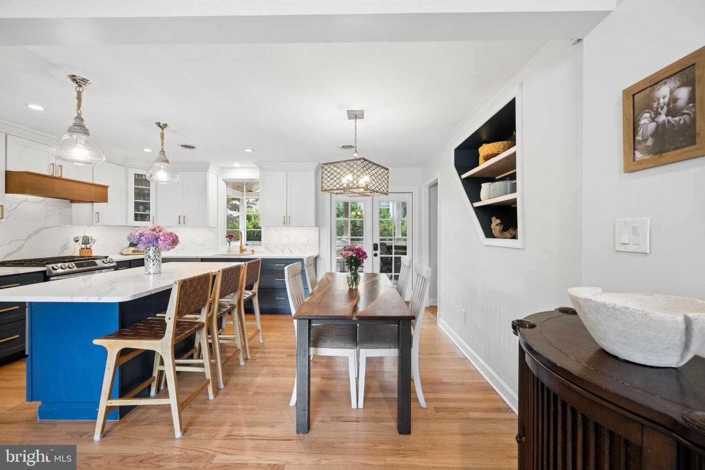 2015 Devere Lane photo 7