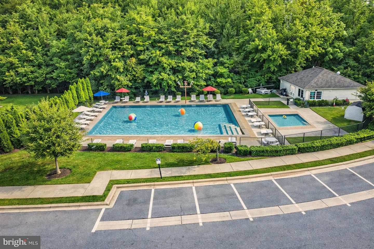 4725 Greencove photo 40