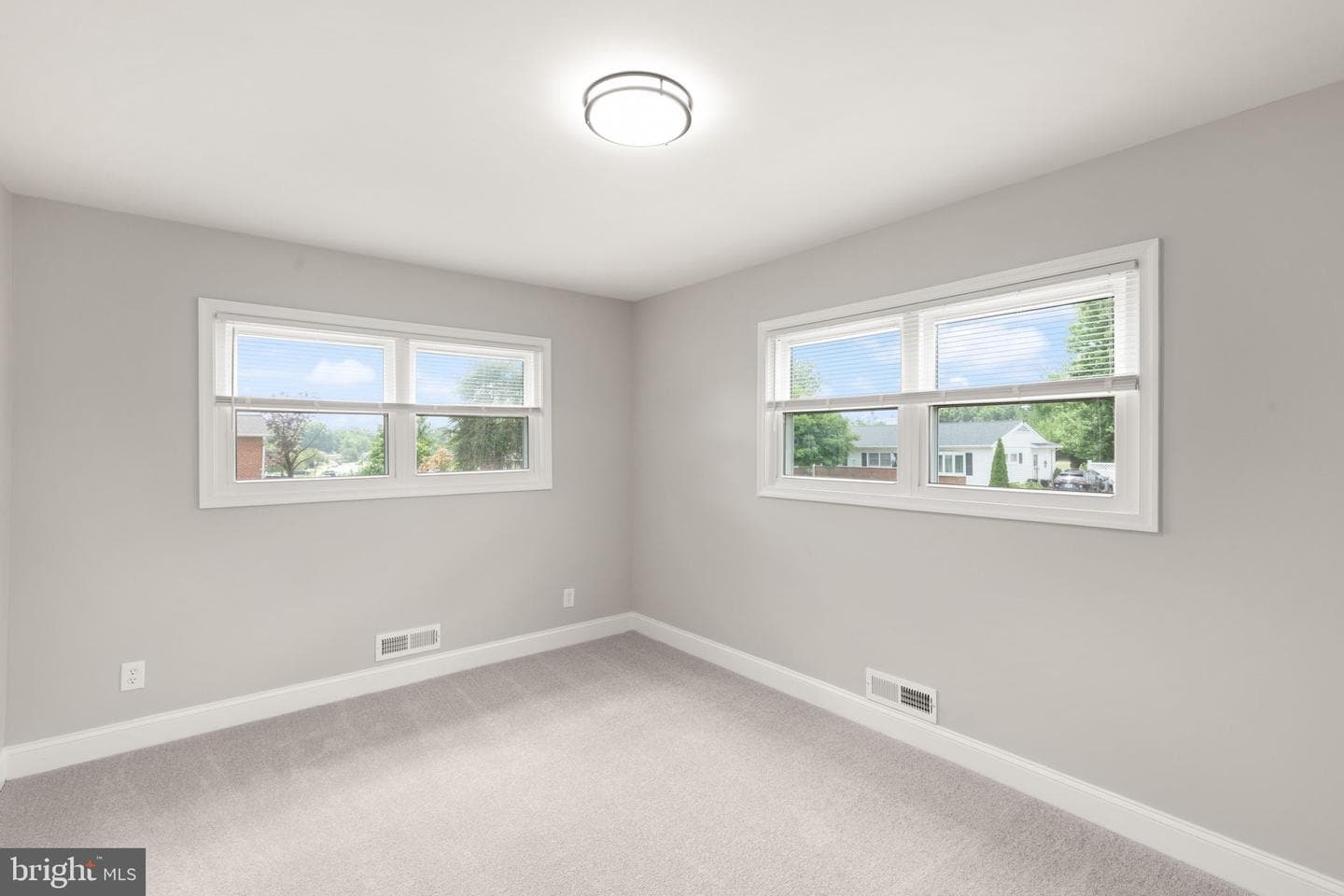 8301 Harris Avenue photo 20