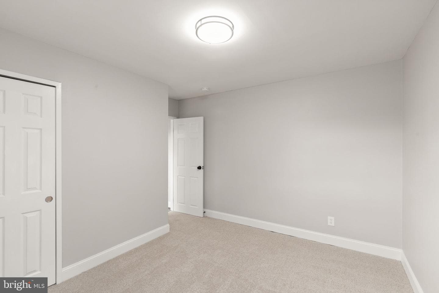 8301 Harris Avenue photo 29