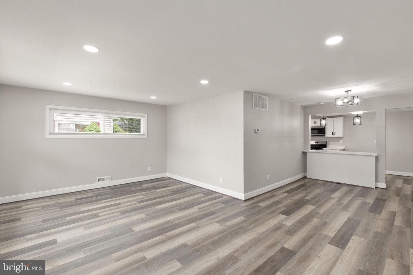 8301 Harris Avenue photo 3