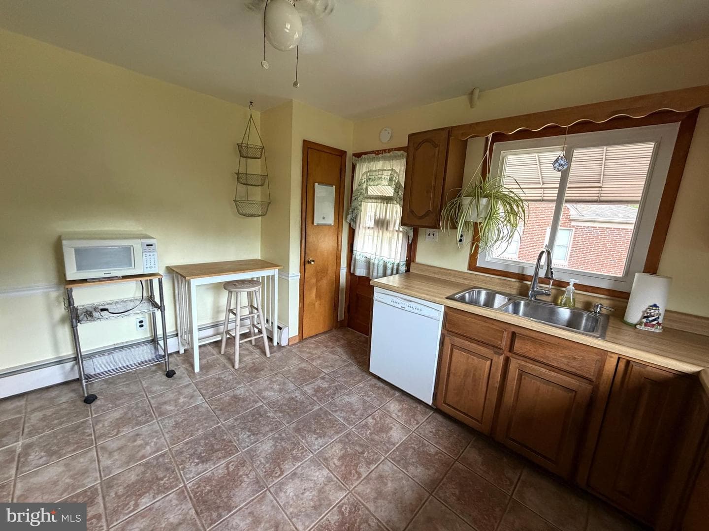 6615 Kenwood Avenue photo 16