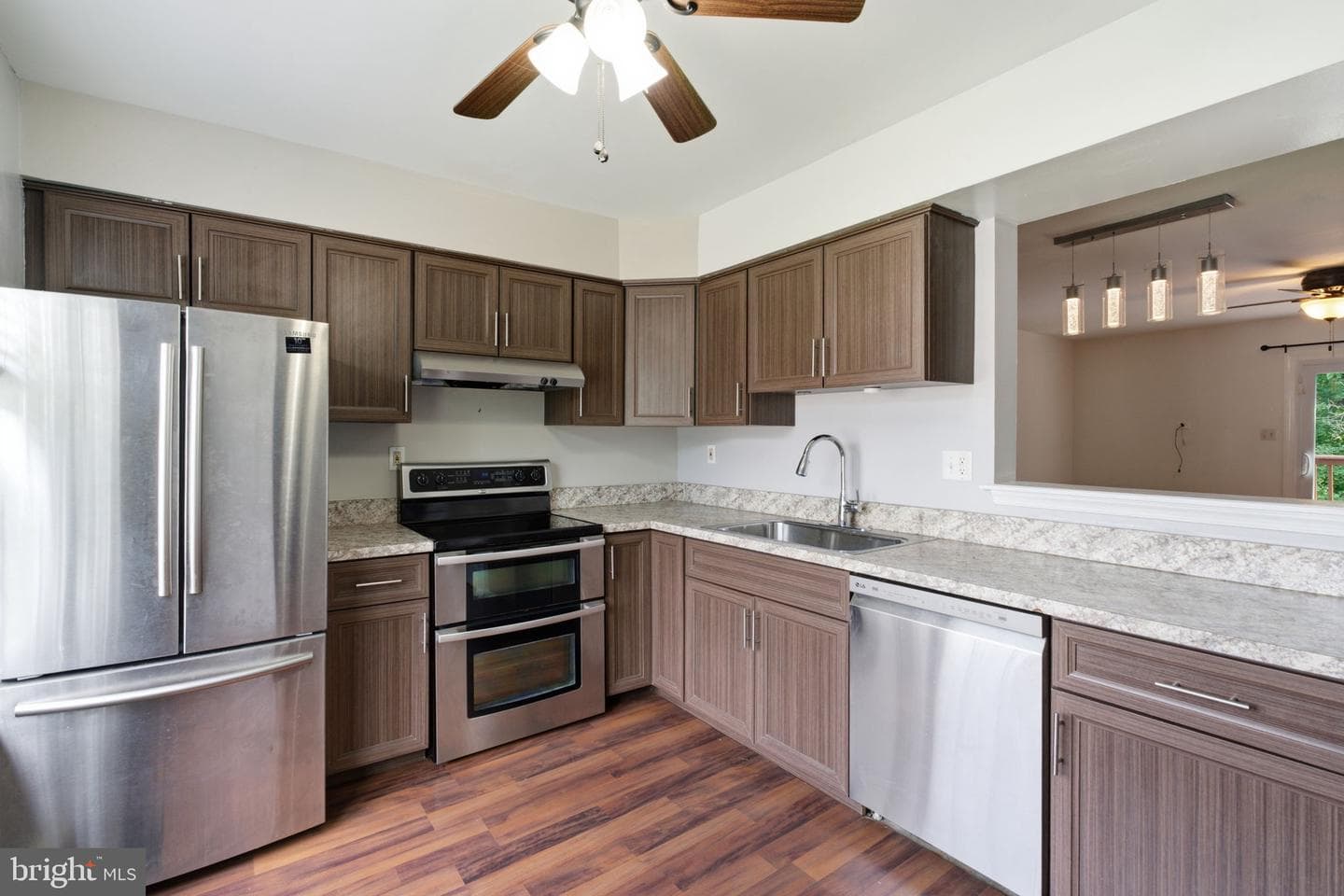 9438 Kilbride Court photo 8
