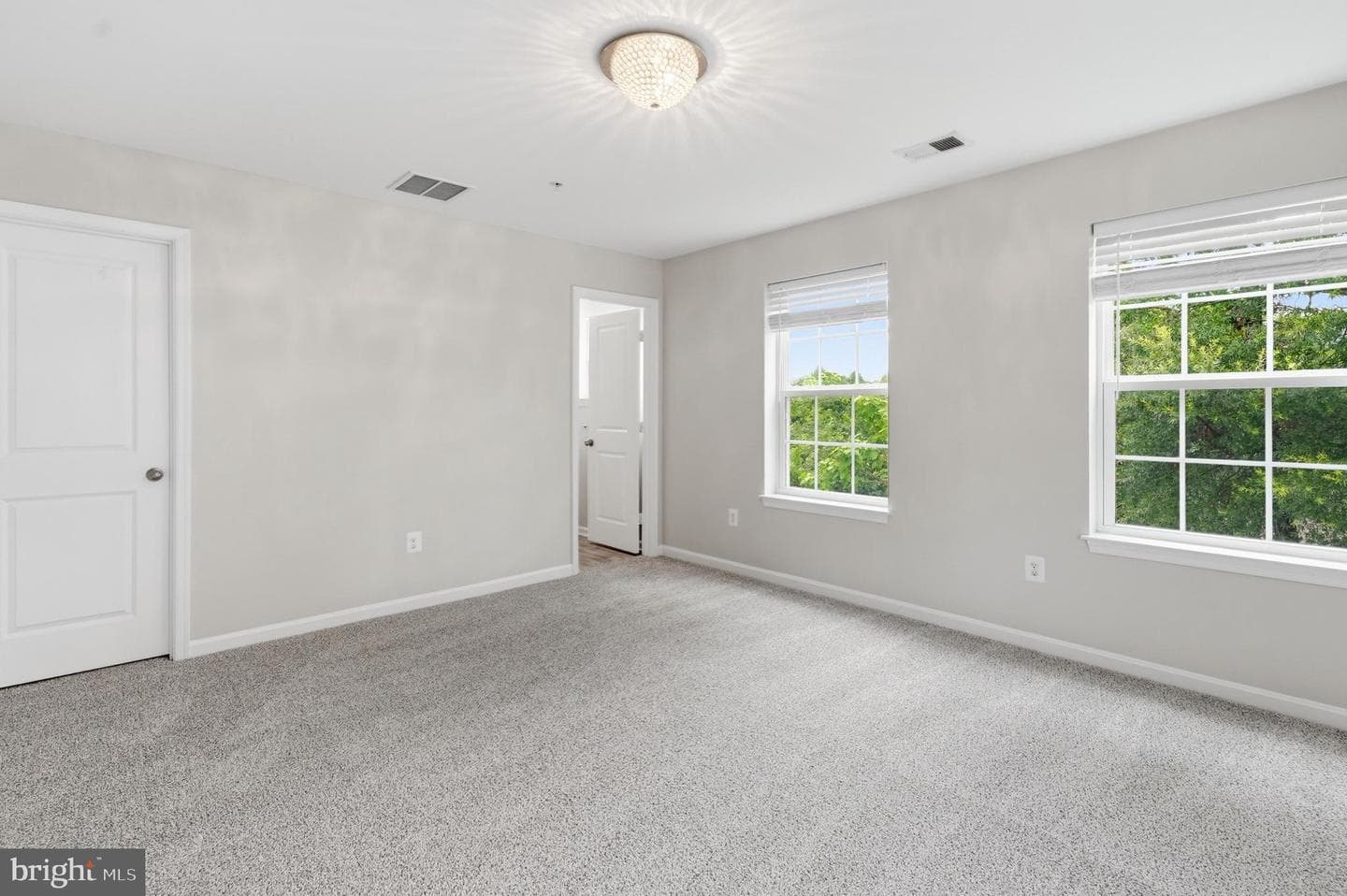 1621 Renaissance Drive photo 16
