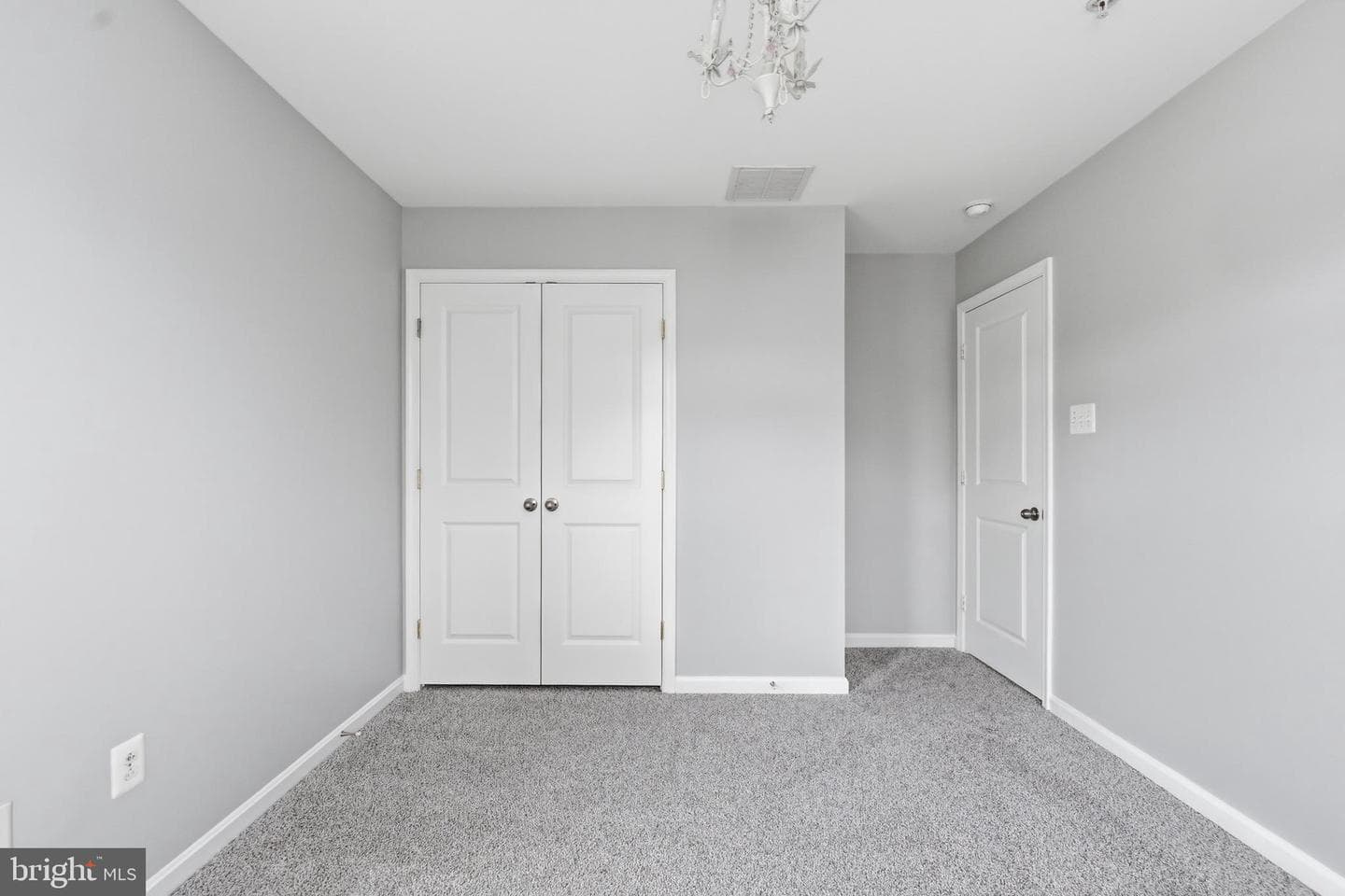 1621 Renaissance Drive photo 19
