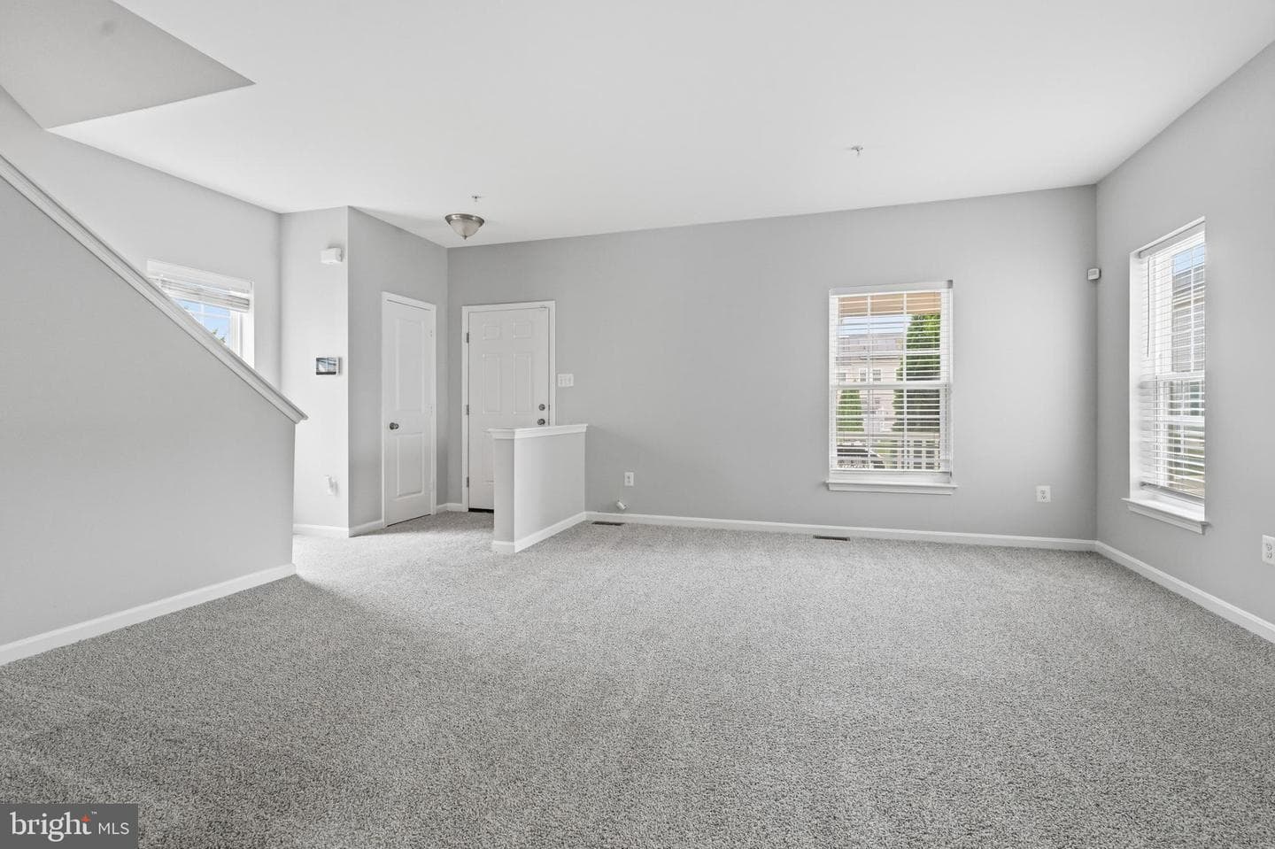 1621 Renaissance Drive photo 5