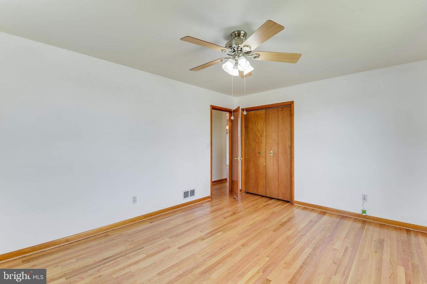 1528 Neighbors Avenue photo 17