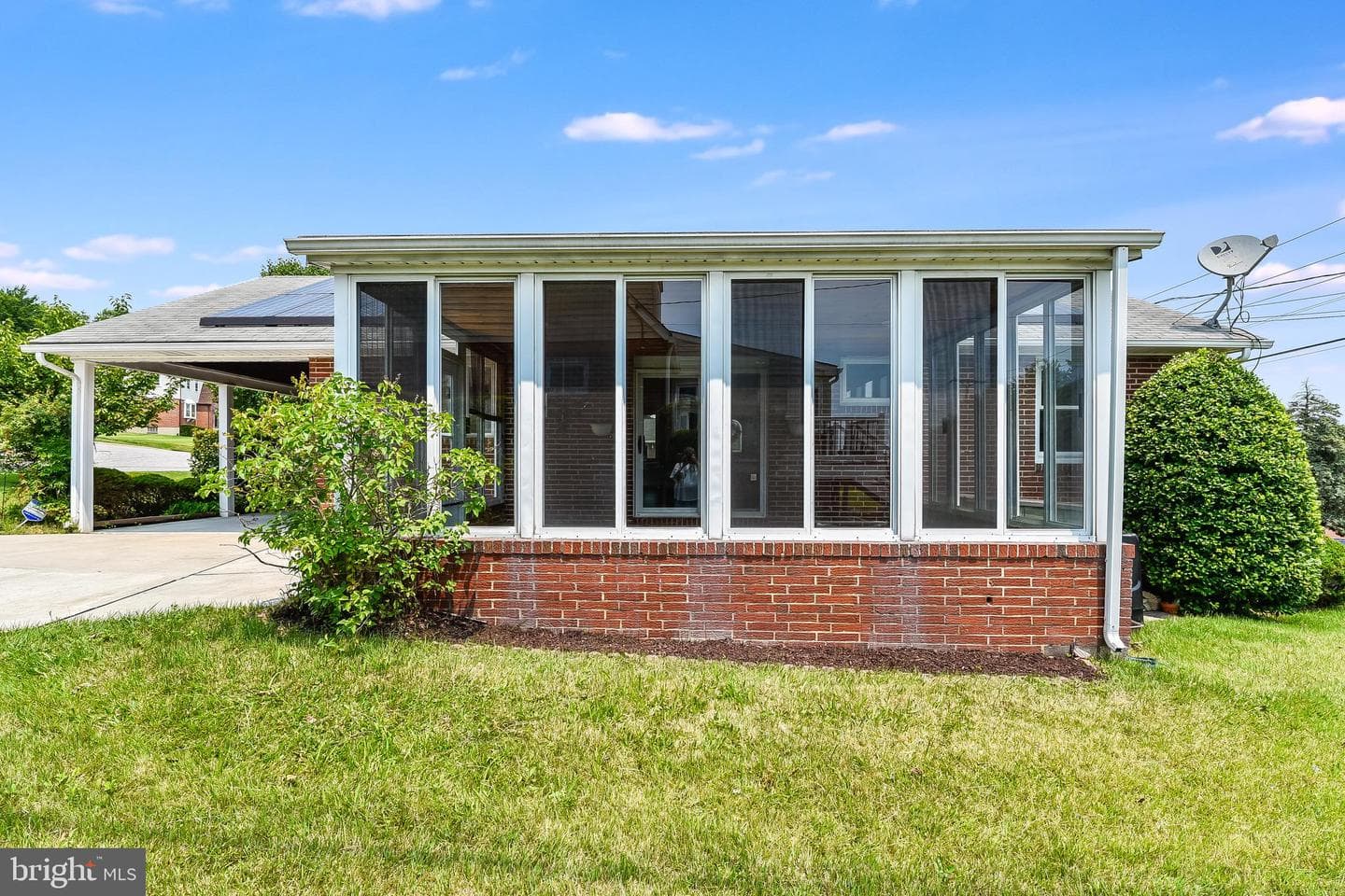 1528 Neighbors Avenue photo 35