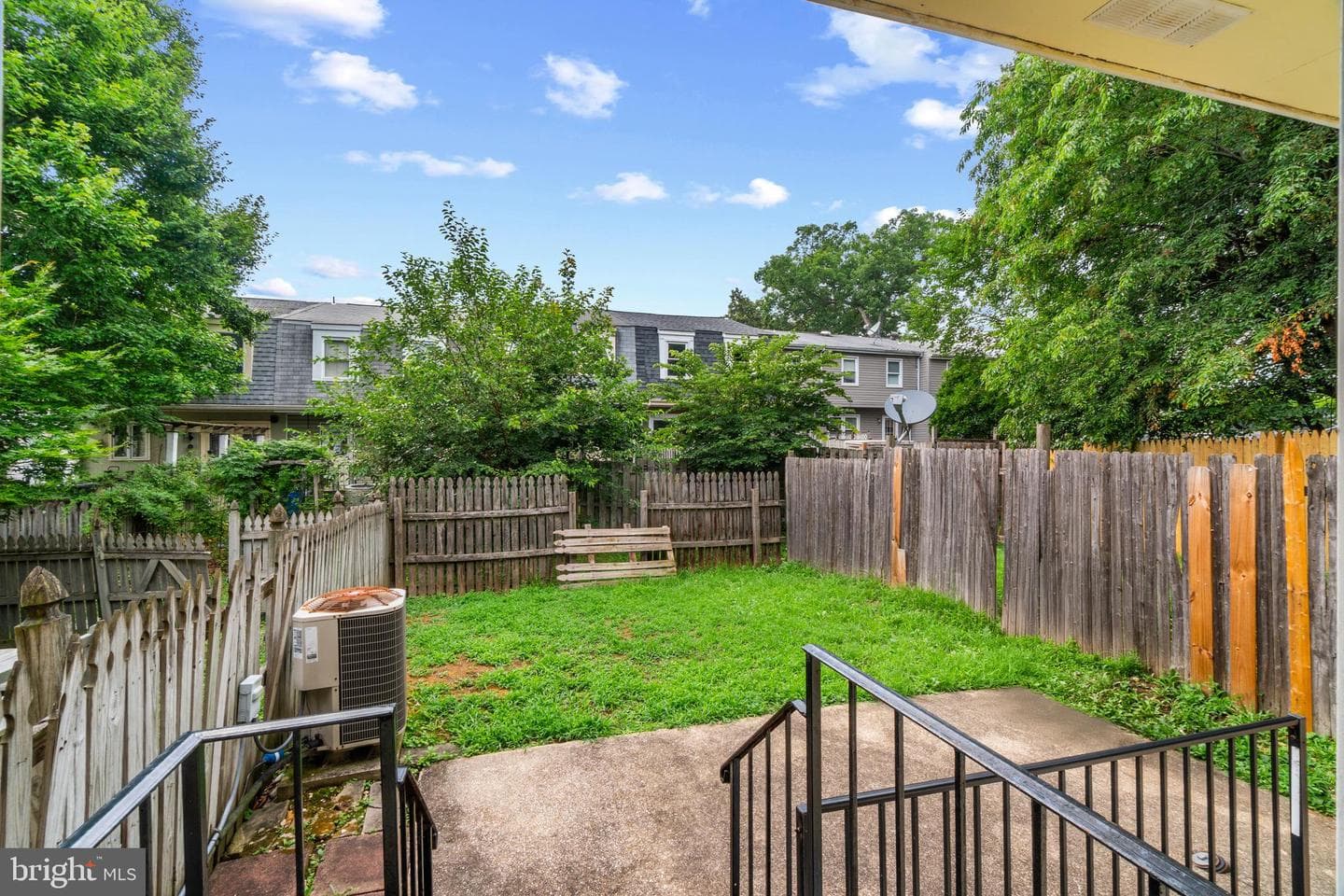 10 Mitnick Court photo 25