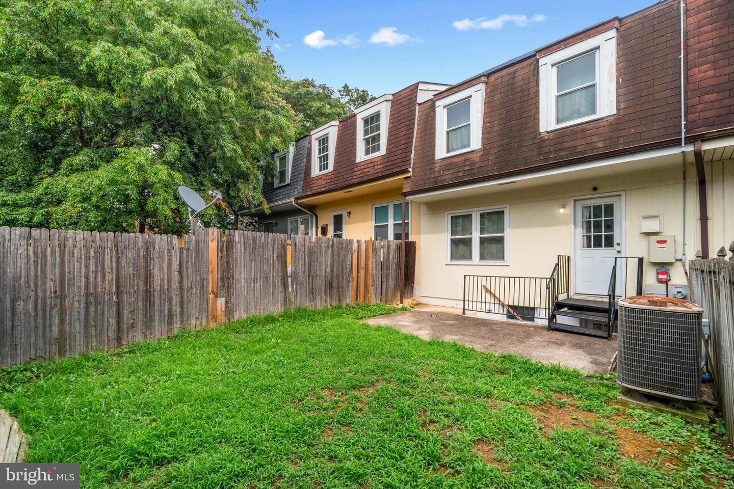10 Mitnick Court photo 28