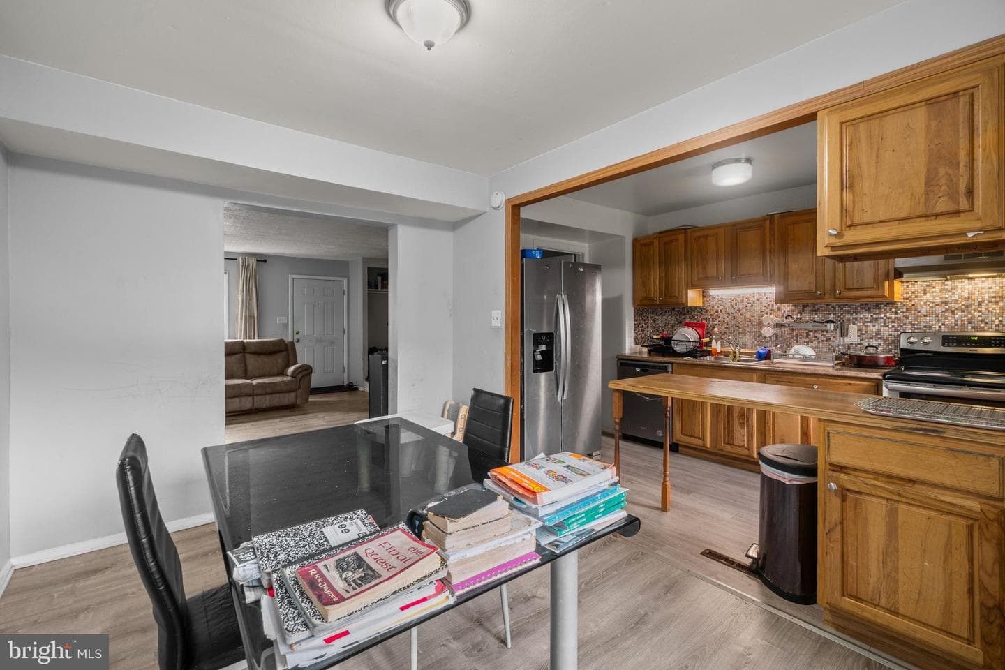 10 Mitnick Court photo 8