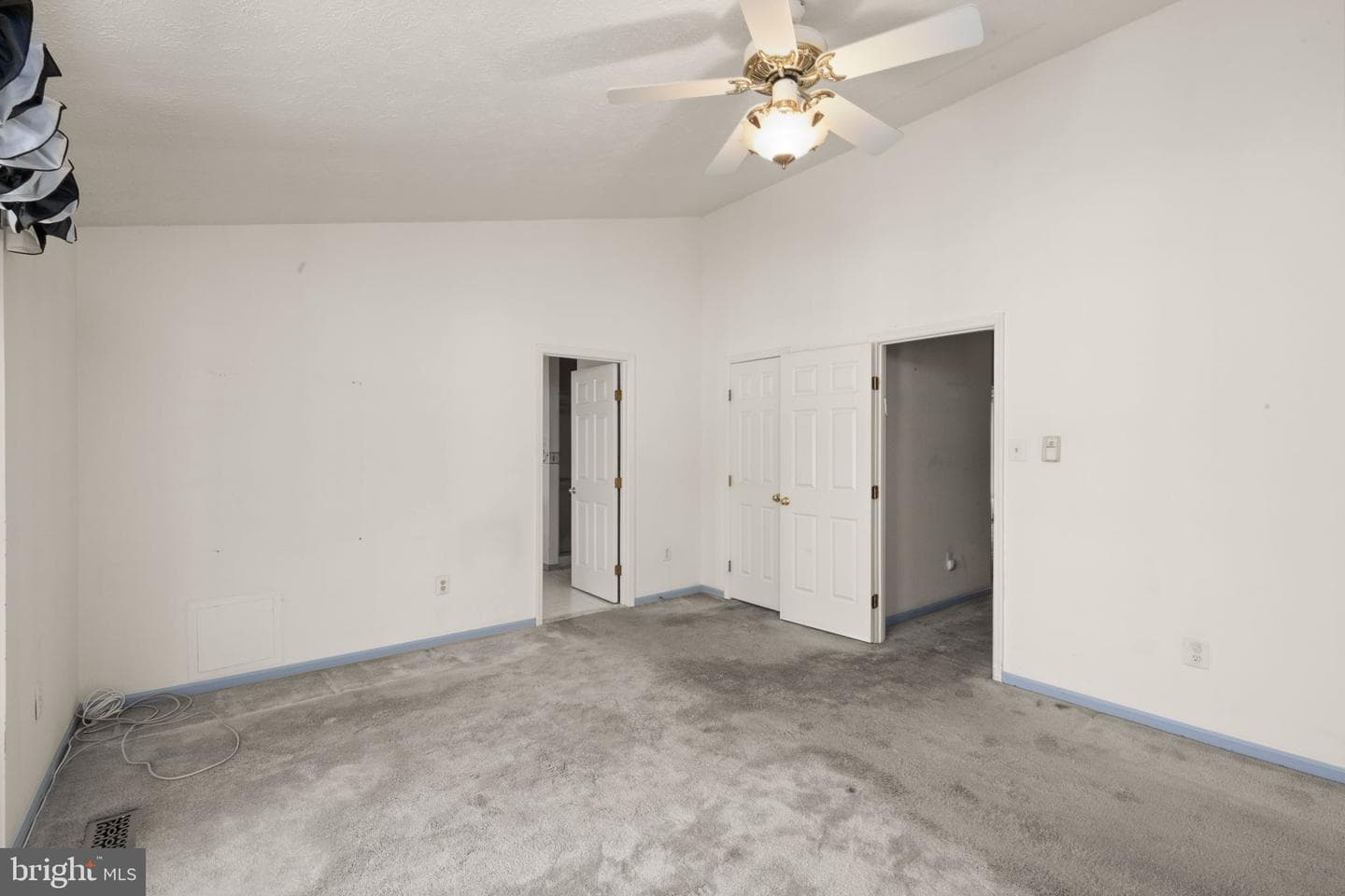 21 Willwood Court photo 17