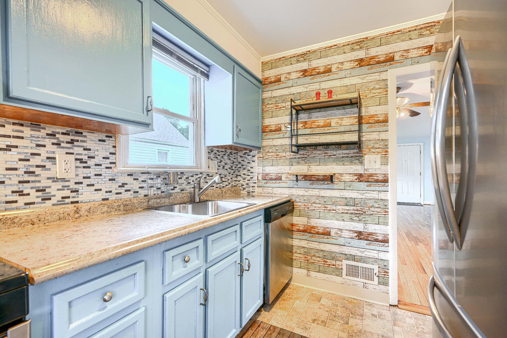 2511 Windsor Road photo 15
