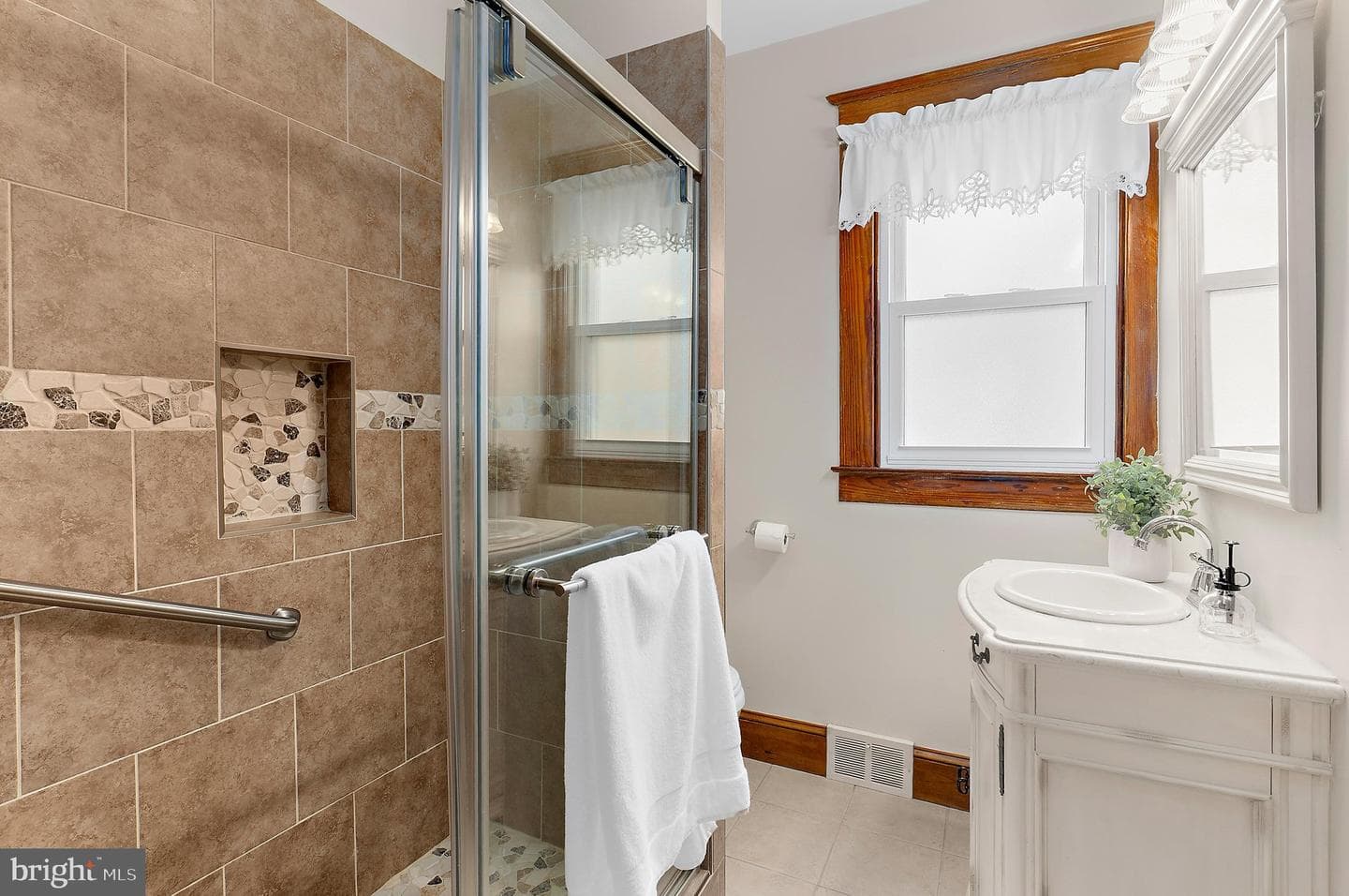 5542 Carville Avenue photo 25