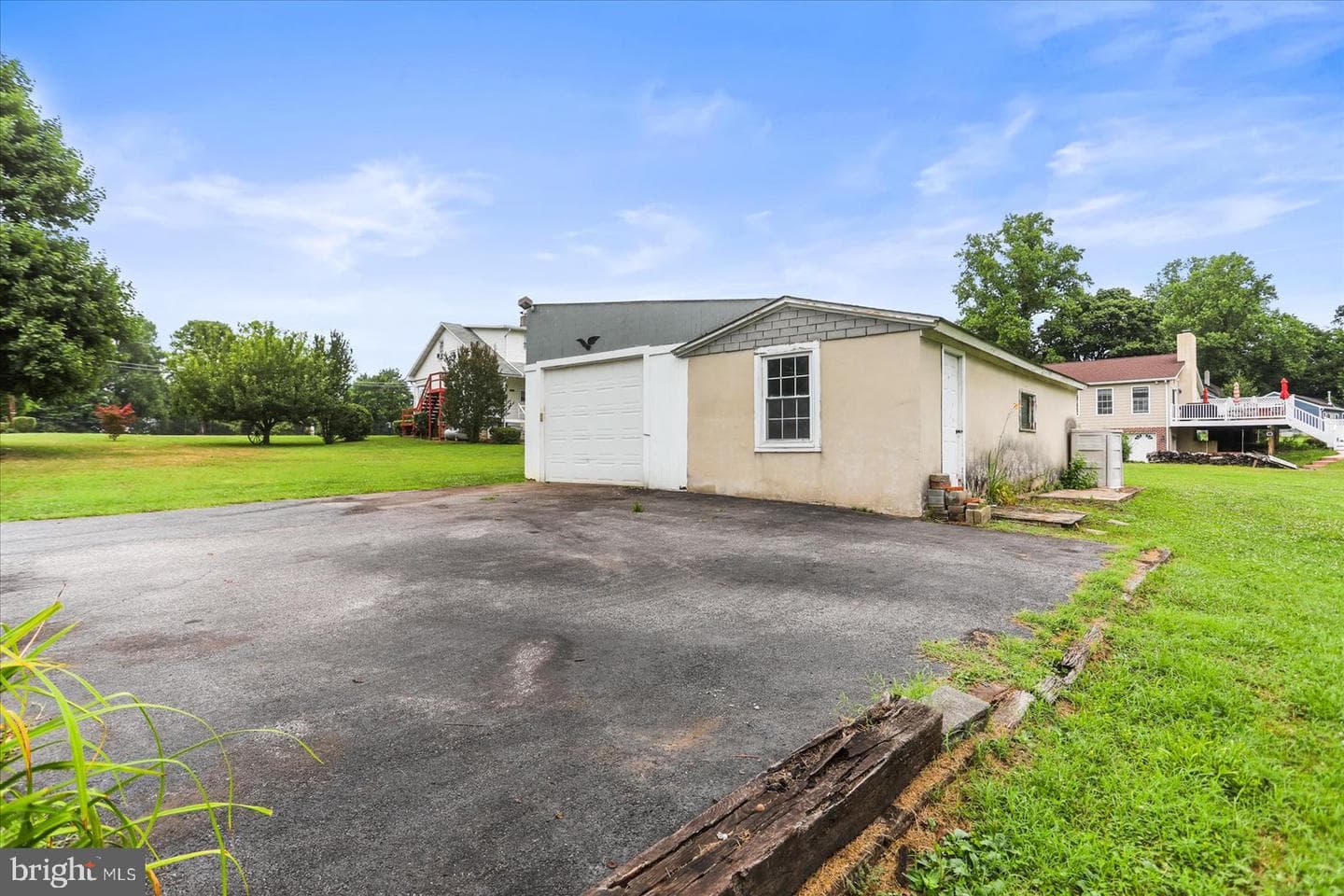 307 Berrymans Lane photo 25