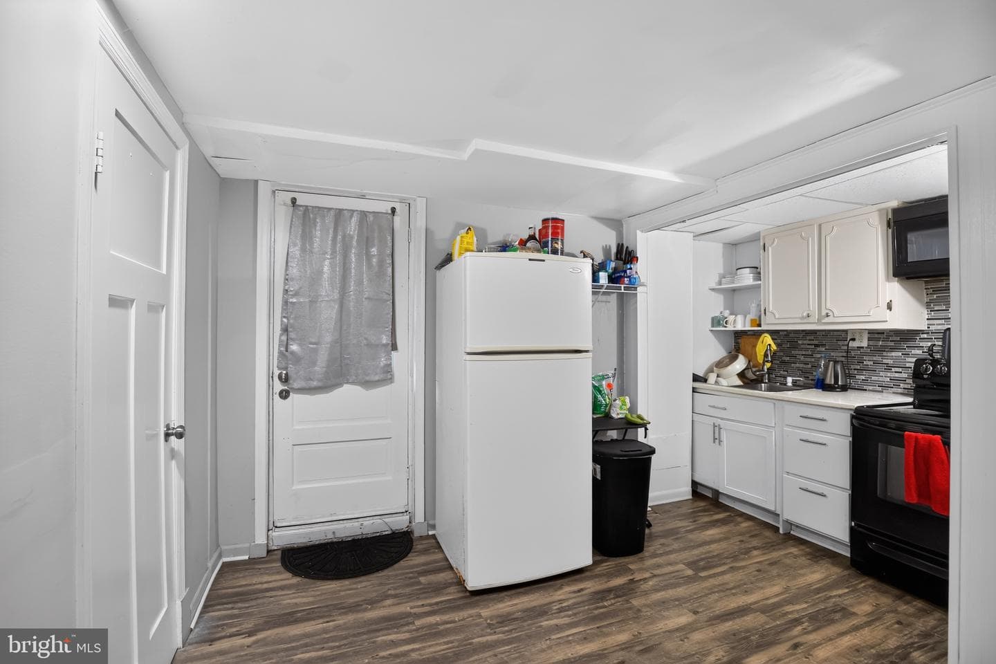 628 George Avenue photo 10