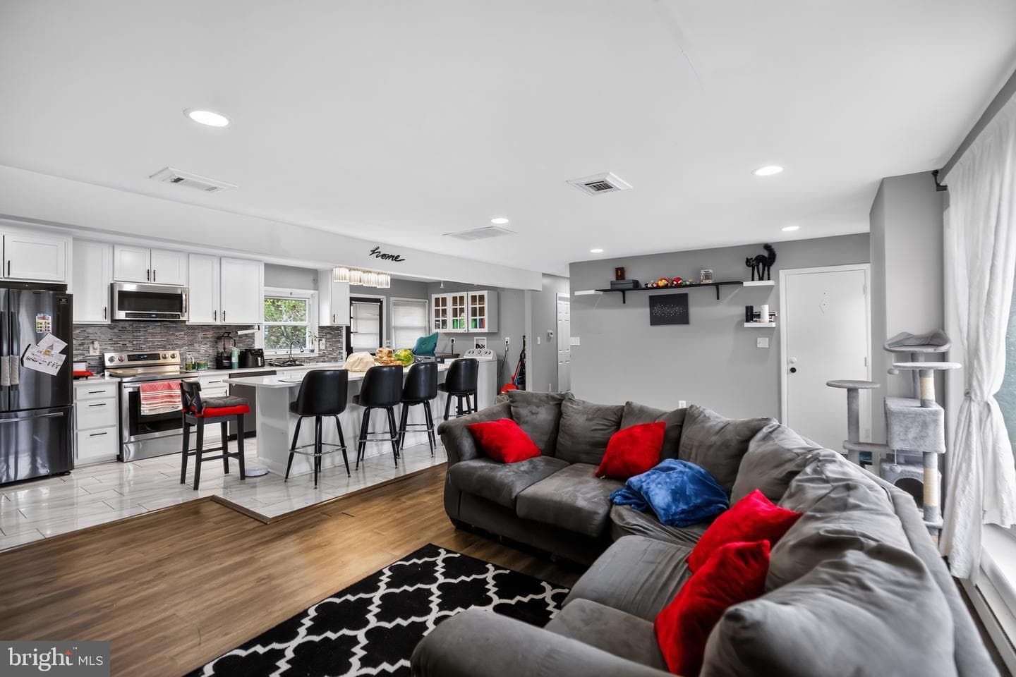628 George Avenue photo 14