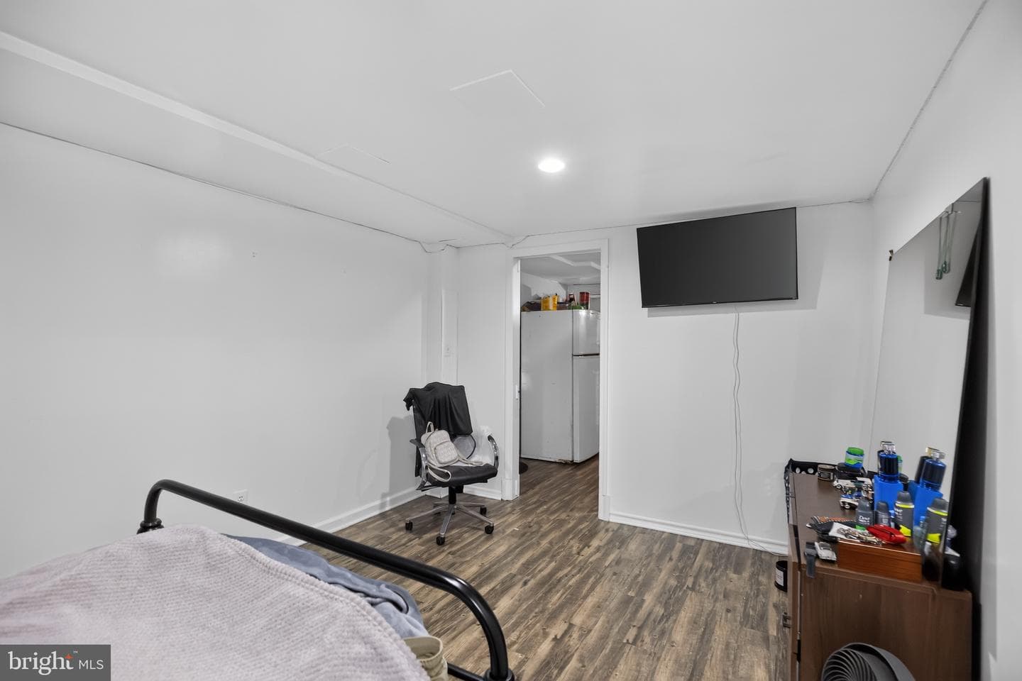 628 George Avenue photo 35