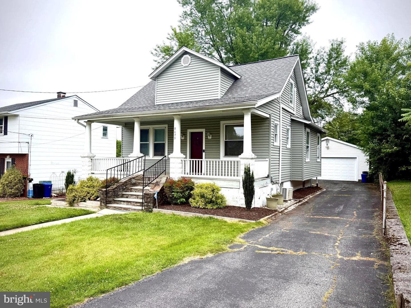 8623 Wendell Avenue photo 2