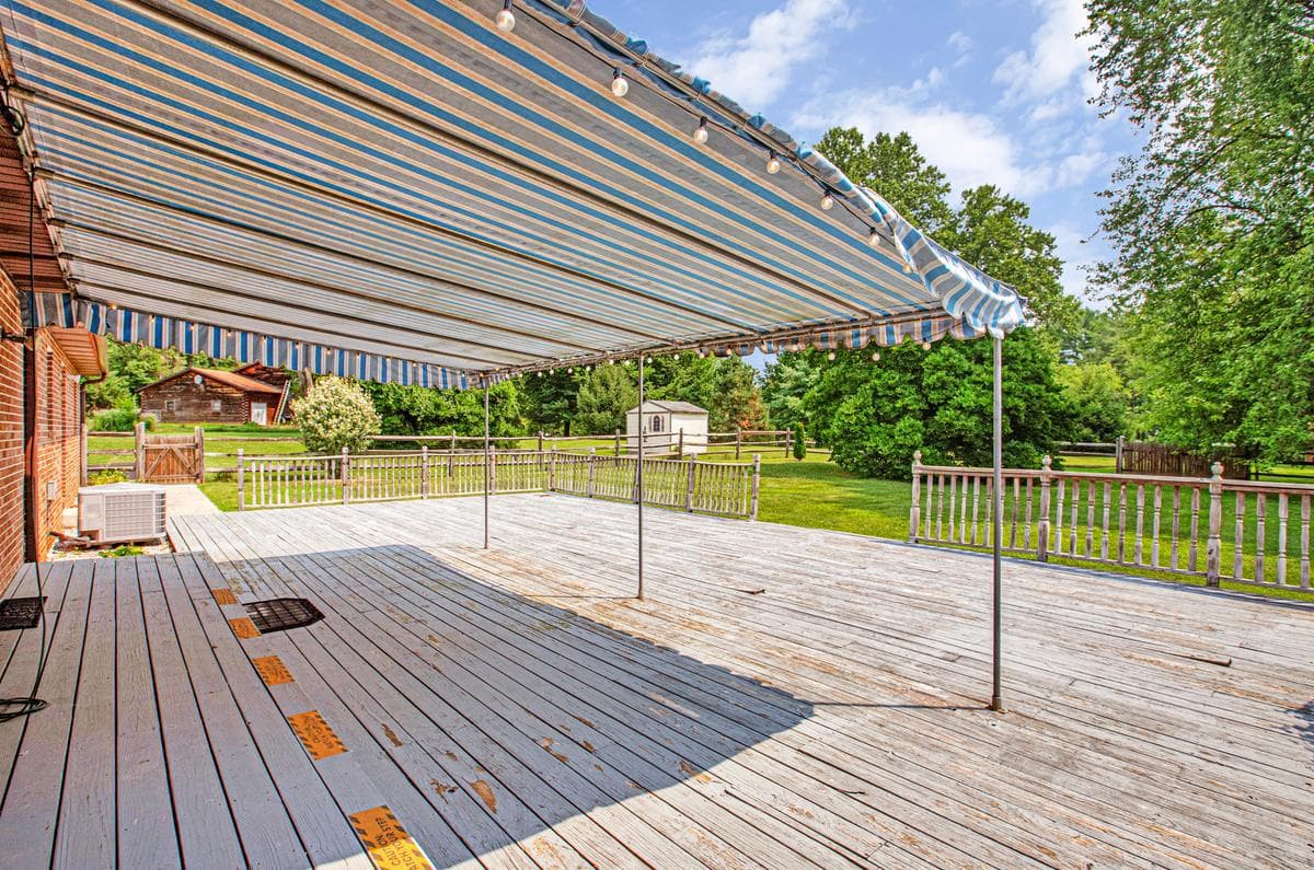 821 W Padonia Road photo 20