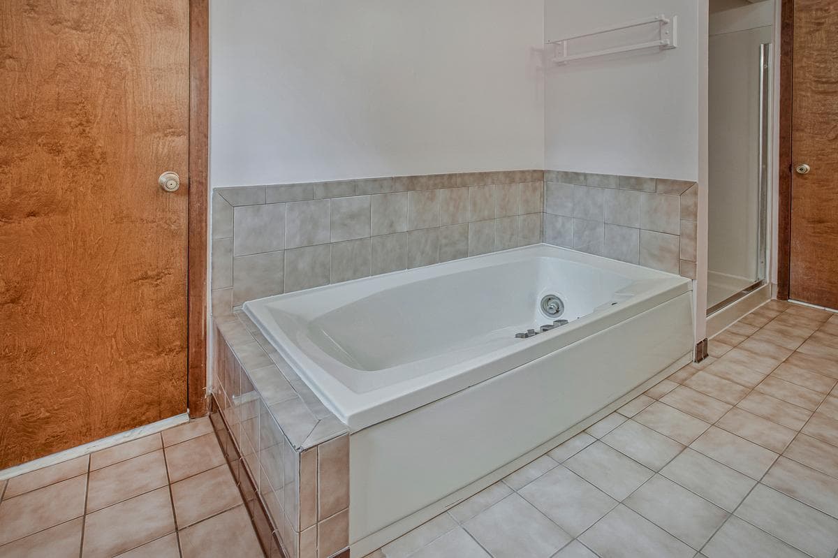 821 W Padonia Road photo 26