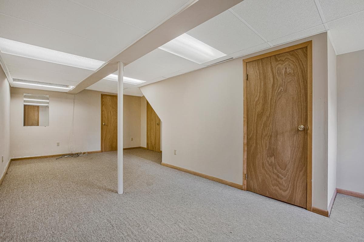821 W Padonia Road photo 38