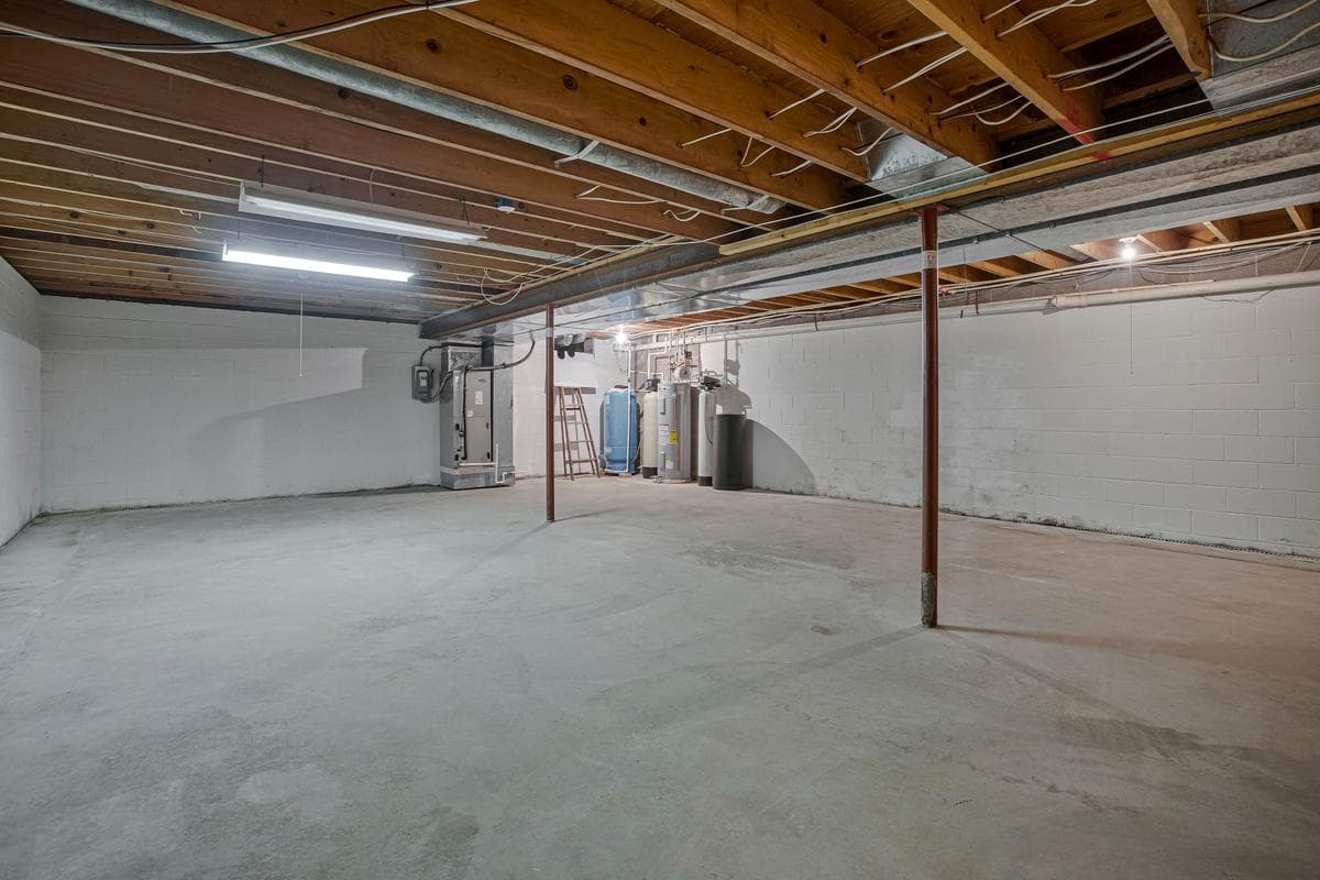 821 W Padonia Road photo 42