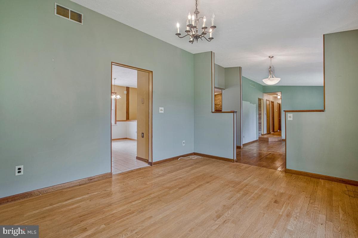 821 W Padonia Road photo 45
