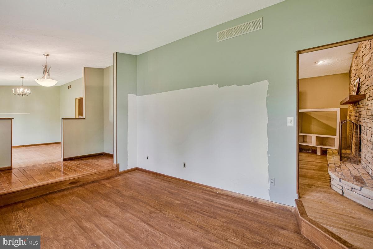 821 W Padonia Road photo 46