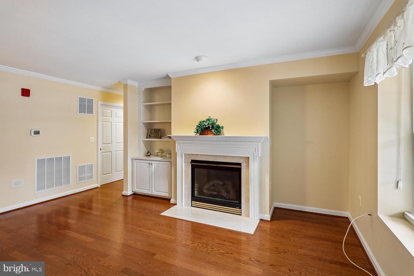 660 Straffan Drive #101 photo 5