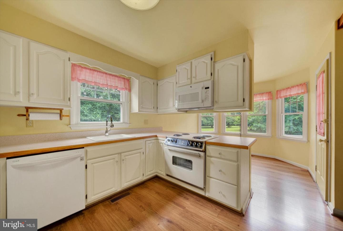 12207 Merrywood Drive photo 11
