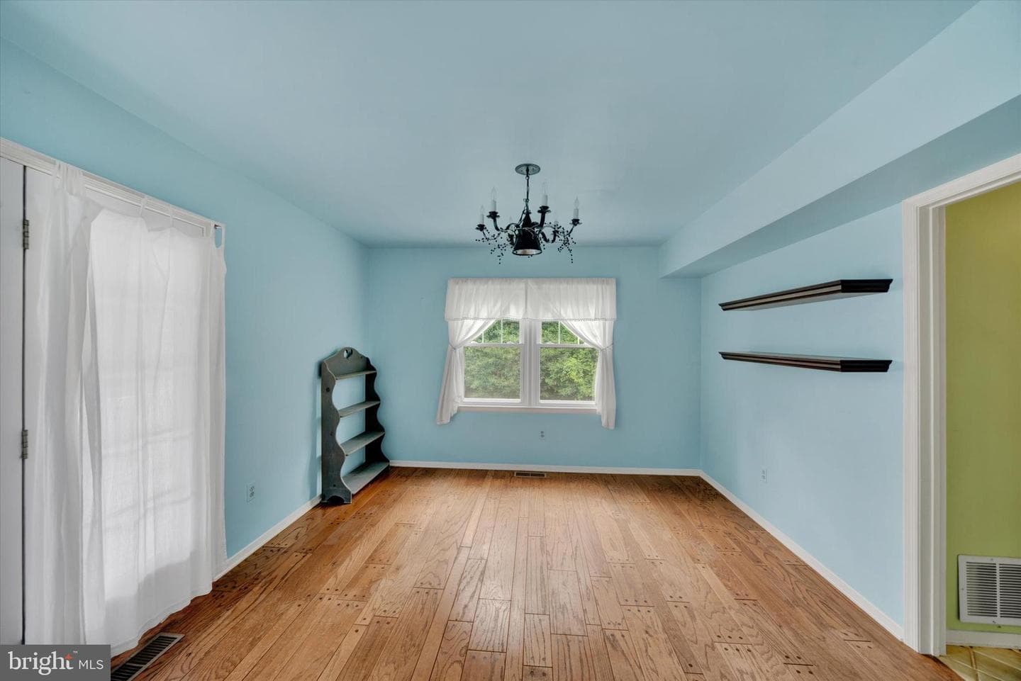 12207 Merrywood Drive photo 7